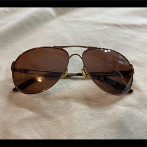 Oakley aviator woman’s sunglasses
